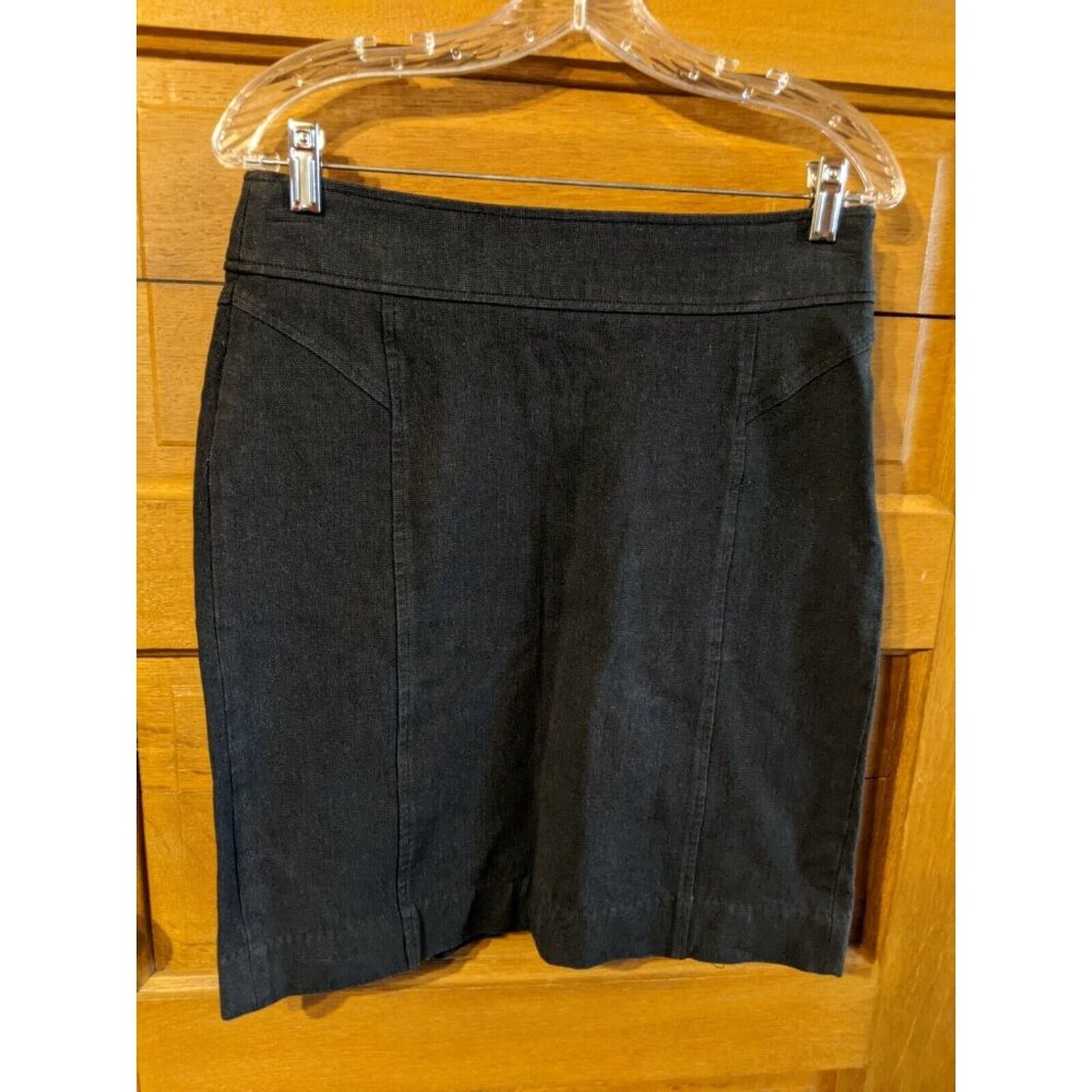 Banana Republic Stretch Black Straight Skirt Size 8 Zippered Slit Womens